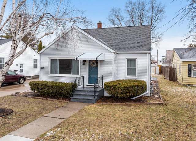 Property at 1126 Tyler Ave, Oshkosh, WI 54902, 3 beds, 1 bath