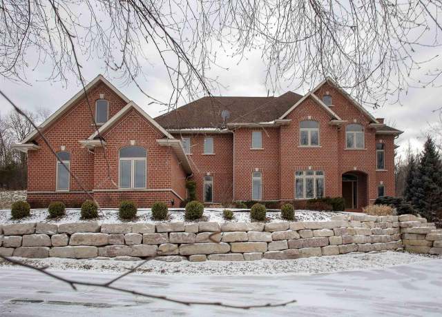 Property at 1750 Limestone Trl, De Pere, WI 54115, 5 beds, 4.5 baths