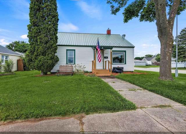 Property at 2200 15th Ave, Menomonie, MI 49858, 2 beds, 1 bath