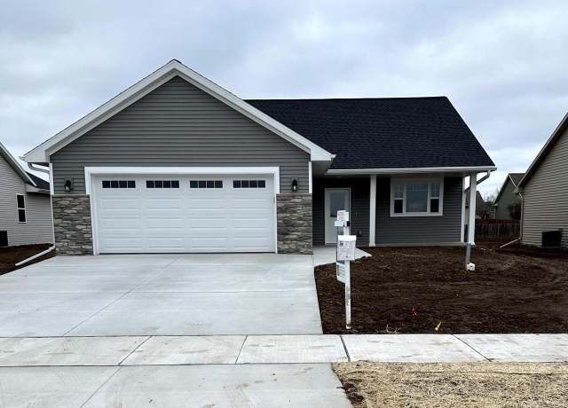 Property at N9369 Gemstone Ct, Appleton, WI 54915, 3 beds, 2 baths