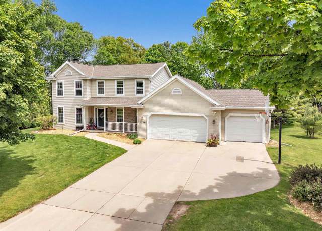 Property at 1114 N Mycena Cir, Green Bay, WI 54313, 4 beds, 3.5 baths