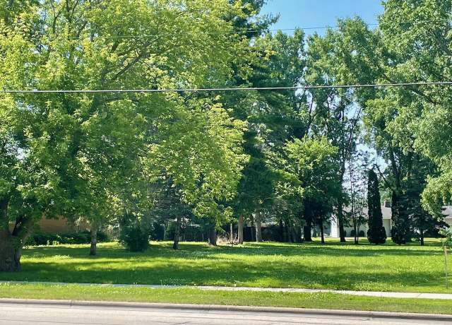 Property at 2224 Allouez Ave, Green Bay, WI 54311