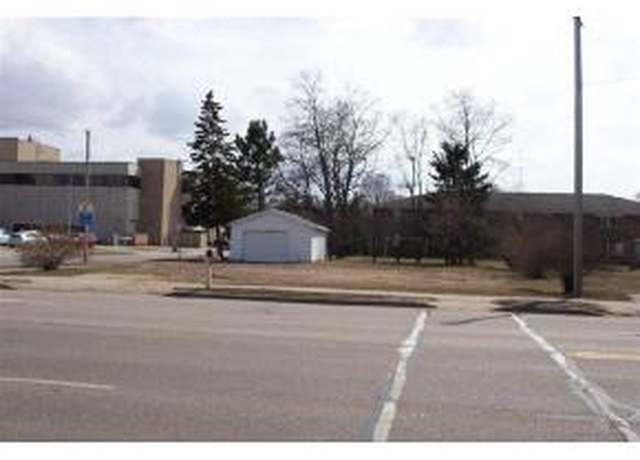 Property at 1328 Royalton St, Waupaca, WI 54981