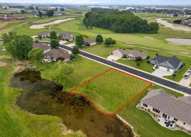 Property at 550 Royal St Pats Dr, Wrightstown, WI 54180