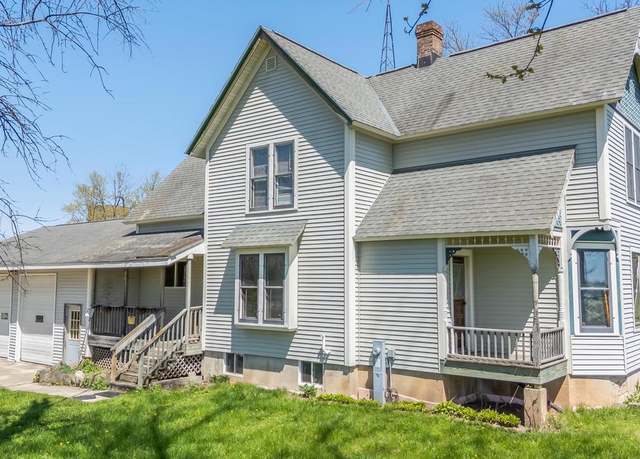 Property at W1898 Cottonville Ct, Berlin, WI 54923, 3 beds, 1 bath