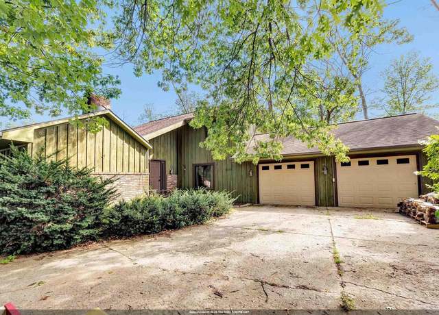 Property at 2581 Dunbar Ln, Green Bay, WI 54304, 3 beds, 2.5 baths