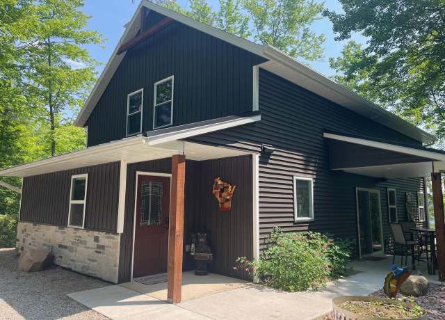 Property at 15002 Sunrise Cir, Mountain, WI 54149, 2 beds, 2 baths
