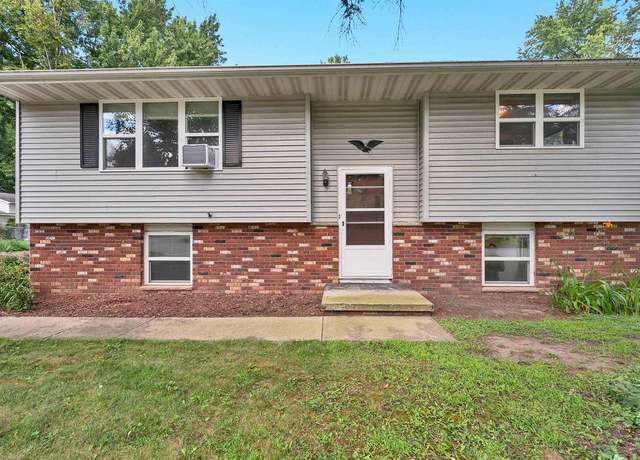 Property at 1420 Buffalo St, Green Bay, WI 54313, 4 beds, 1.5 baths
