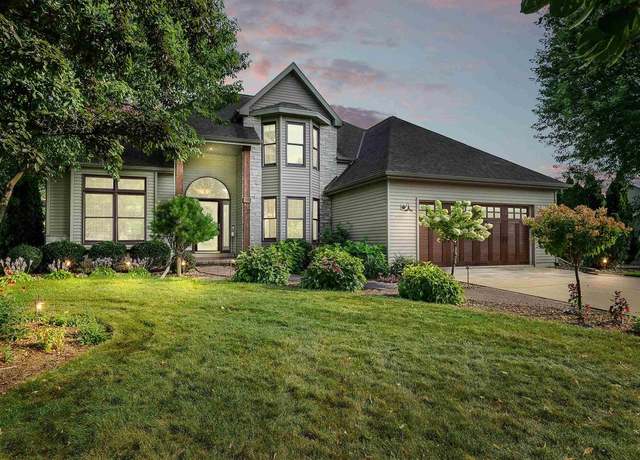 Property at 20 Glenwood Ct, Fond Du Lac, WI 54935, 4 beds, 3 baths
