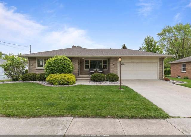 Property at 751 Warsaw St, Menasha, WI 54952, 2 beds, 1 bath