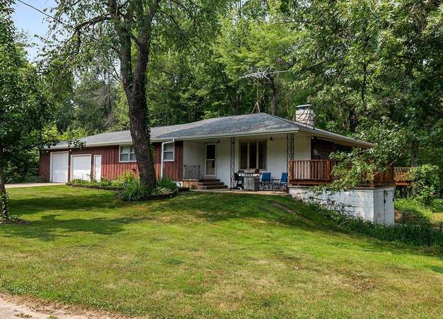 Property at N2746 Givens Rd, Hortonville, WI 54944, 3 beds, 2 baths