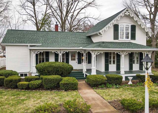 Property at 319 E Beacon Ave, New London, WI 54961, 3 beds, 2 baths