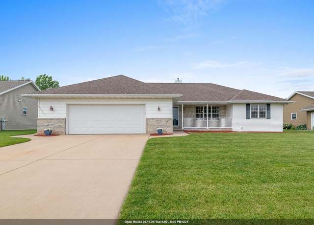 Property at 765 N Melcorn Cir, De Pere, WI 54115, 3 beds, 2 baths