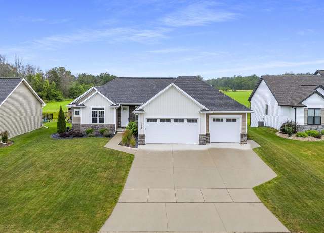 Property at 3128 Enchanted Ct, Green Bay, WI 54313, 3 beds, 2.5 baths