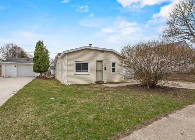 Property at 611 16th Ave, Green Bay, WI 54303, 1 bed, 1 bath