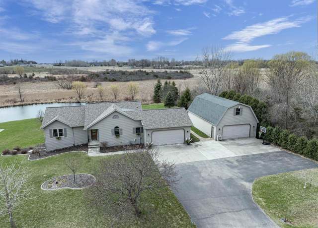 Property at 5151 County Road G, Winneconne, WI 54986, 4 beds, 2.5 baths