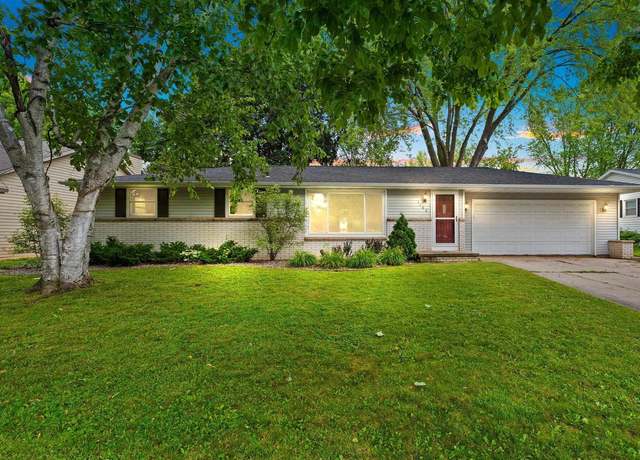 Property at 1166 Echo Ln, Green Bay, WI 54304, 3 beds, 1 bath