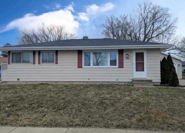 Property at 1116 High St, Kaukauna, WI 54130, 3 beds, 1.5 baths