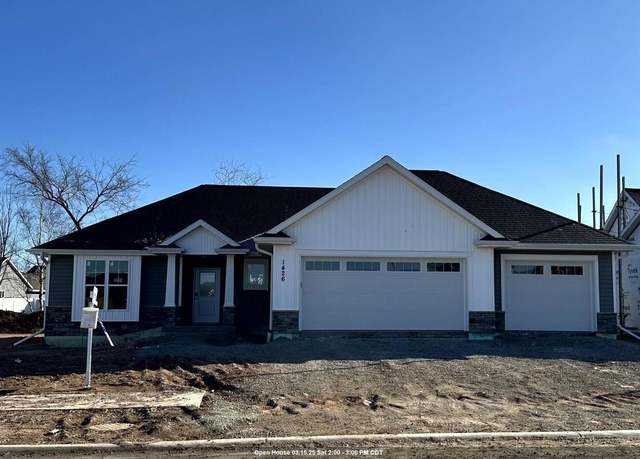 Property at 1426 Crossroads Dr, De Pere, WI 54115, 4 beds, 3.5 baths