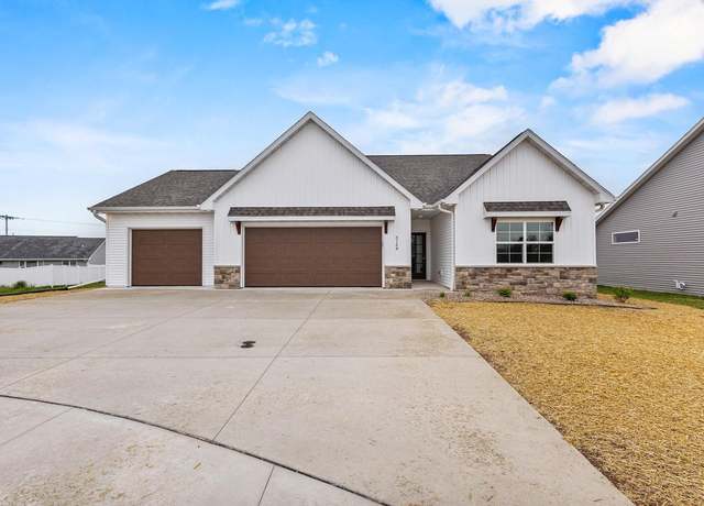 Property at 3148 Lazy Oak Ct, Green Bay, WI 54311, 3 beds, 2 baths