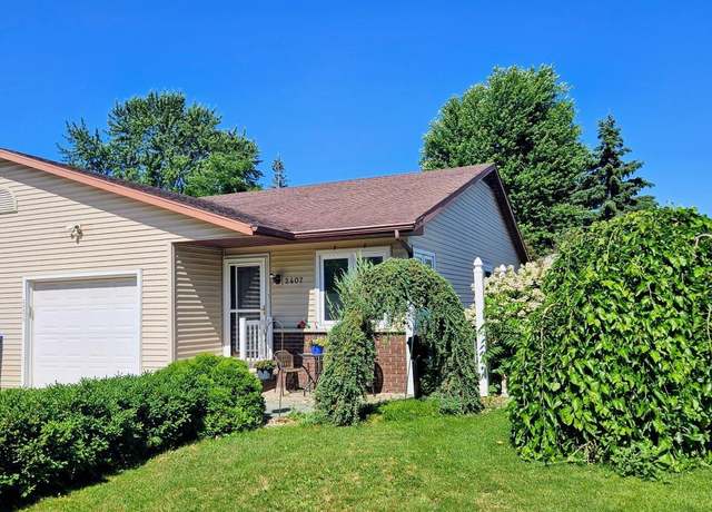 Property at 2407 S Schaefer St, Appleton, WI 54915, 2 beds, 1 bath