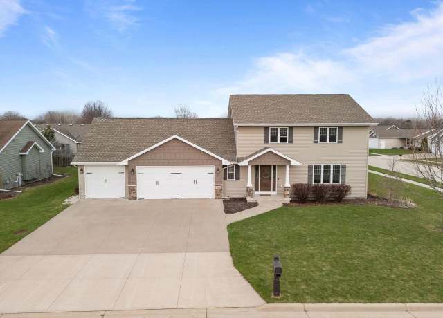 Property at 1601 Pond View Ct, Neenah, WI 54956, 4 beds, 3.5 baths