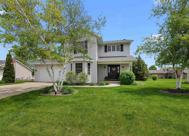 Property at 665 N Prairie Rd, Fond Du Lac, WI 54935, 3 beds, 2.5 baths