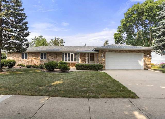 Property at 2601 S Greenview St, Appleton, WI 54915, 3 beds, 1.5 baths