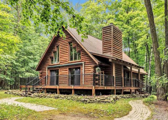 Property at 1901 High Rd, Brussels, WI 54204, 3 beds, 2 baths