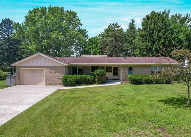 Property at 2545 Na Wa Ka Dr, Marinette, WI 54143, 3 beds, 2 baths