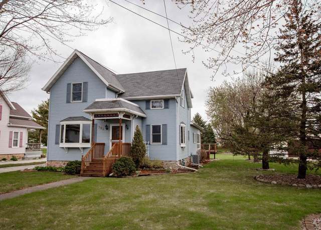 Property at 203 S 2nd St, Oakfield, WI 53065, 3 beds, 2 baths
