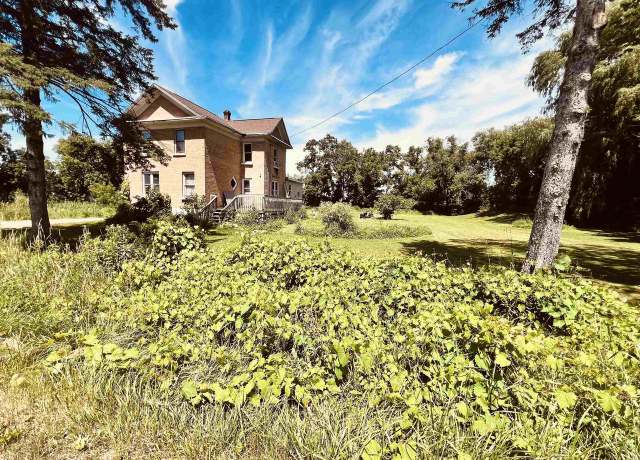 Property at 13406 Hayes Rd, Suring, WI 54174, 4 beds, 1 bath