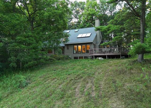 Property at E853 Bestul Rd, Scandinavia, WI 54977, 3 beds, 2.5 baths