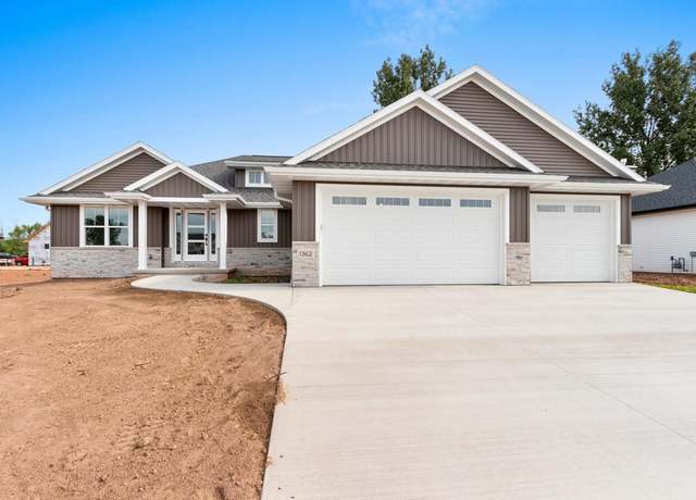 Property at 1362 Highland Ridge Dr, De Pere, WI 54115, 3 beds, 2.5 baths