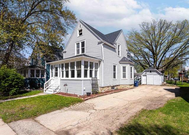 Property at 616 Illinois Ave, North Fond Du Lac, WI 54937, 3 beds, 1.5 baths