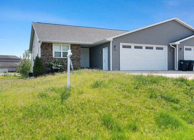Property at 400 Tristan Dr, Shawano, WI 54166, 4 beds, 2 baths