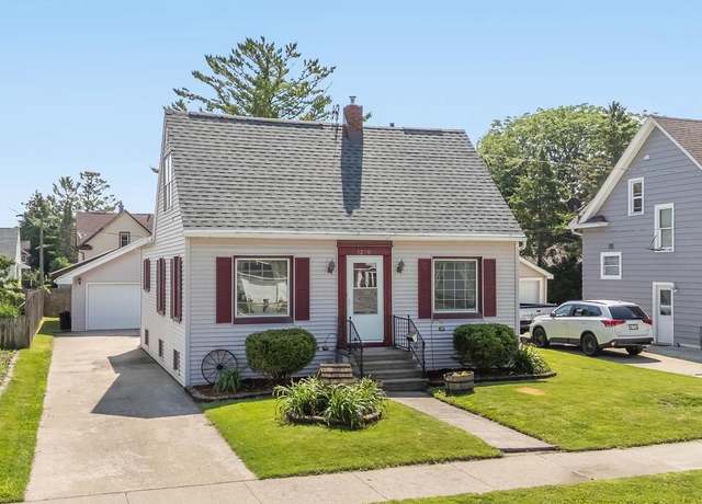 Property at 1230 Mt Vernon St, Oshkosh, WI 54901, 3 beds, 1 bath