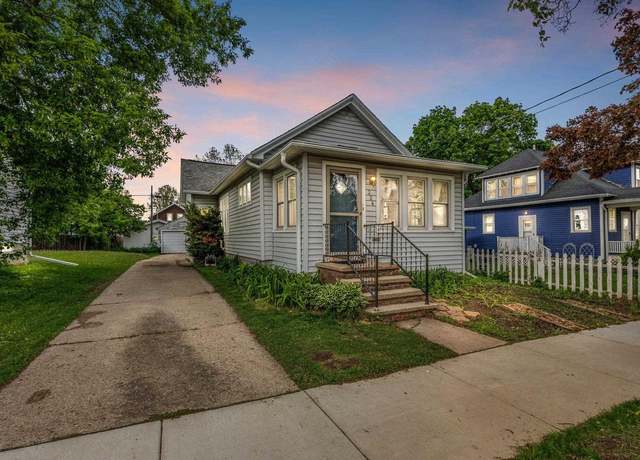 Property at 224 E Atlantic St, Appleton, WI 54911, 2 beds, 1 bath
