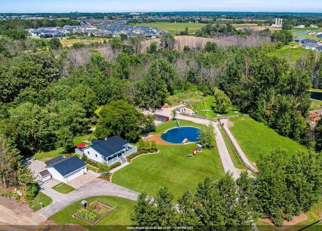 Property at 2494 Scheuring Rd, De Pere, WI 54115, 3 beds, 2 baths