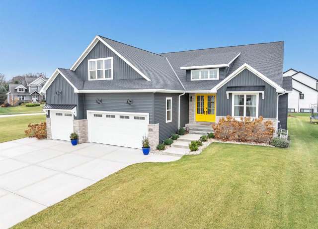 Property at 4861 Prairie School Dr, Oneida, WI 54155, 5 beds, 4 baths