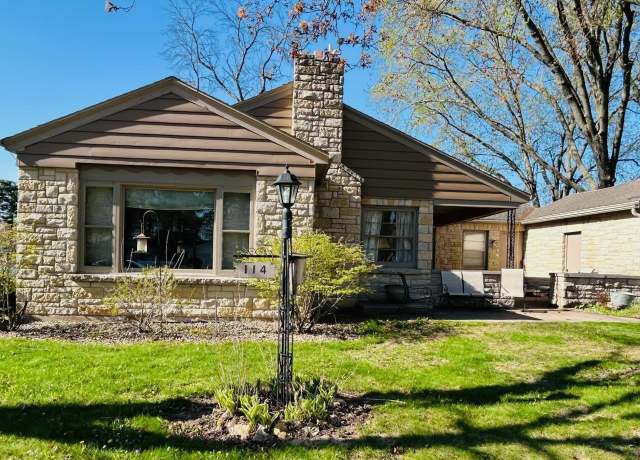 Property at 114 Circle Dr, Shawano, WI 54166, 3 beds, 2 baths