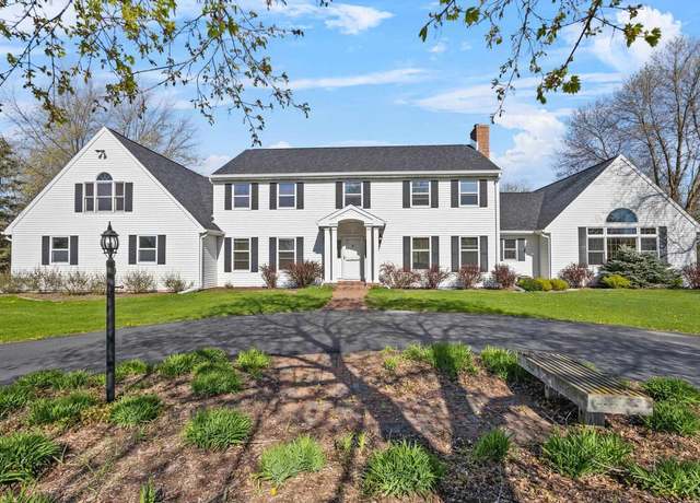 Property at 8294 Quail Point Rd, Neenah, WI 54956, 4 beds, 2.5 baths