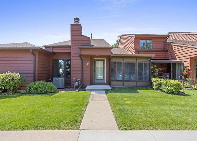 Property at 2240 Meadowbrook Ct Unit F, Oshkosh, WI 54904, 2 beds, 1 bath