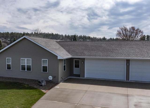 Property at 1527 Foxfire Ct, Waupaca, WI 54981, 3 beds, 2 baths