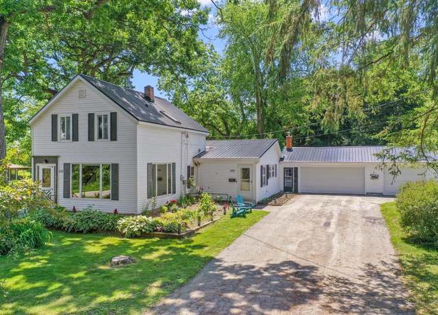 Property at 105 E Clark St, Weyauwega, WI 54983, 4 beds, 2 baths