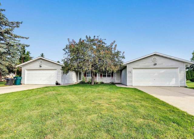 Property at 2758 Glendale Ave, Green Bay, WI 54313, 4 beds, 2 baths