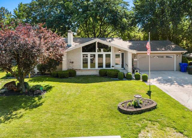 Property at 1728 S Seminole Rd, Appleton, WI 54914, 3 beds, 1.5 baths
