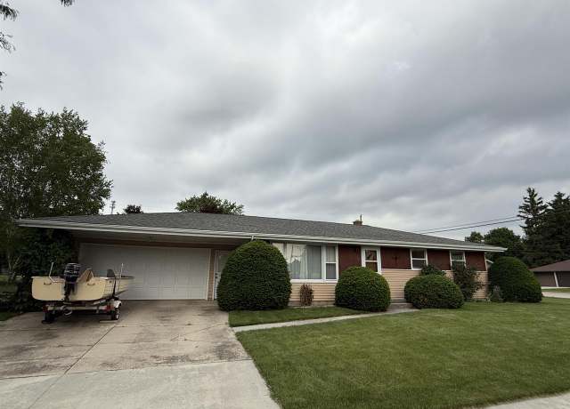 Property at 317 Reed St, Chilton, WI 53014, 3 beds, 1 bath