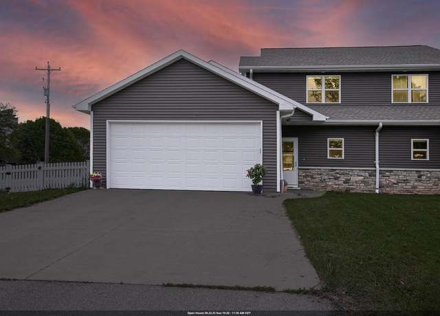 Property at N406 Marion Ave, Appleton, WI 54915, 3 beds, 2.5 baths
