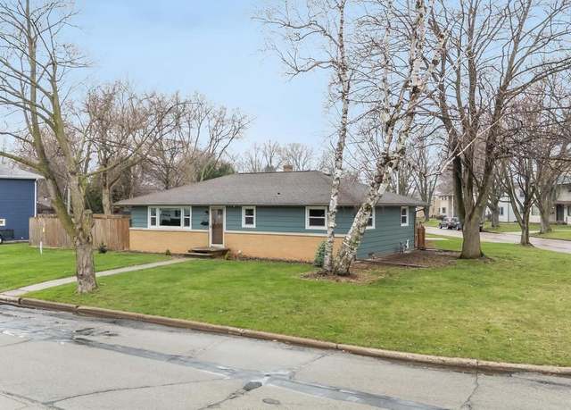 Property at 1407 Bartell Dr, Appleton, WI 54914, 3 beds, 1 bath